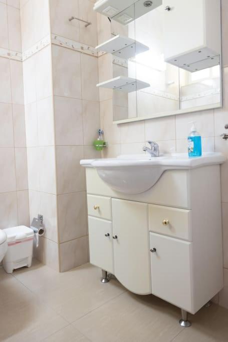 3 Bedroom Apt, Free Wifi & Ac, Cidadela - Lcgr ปรายา ภายนอก รูปภาพ