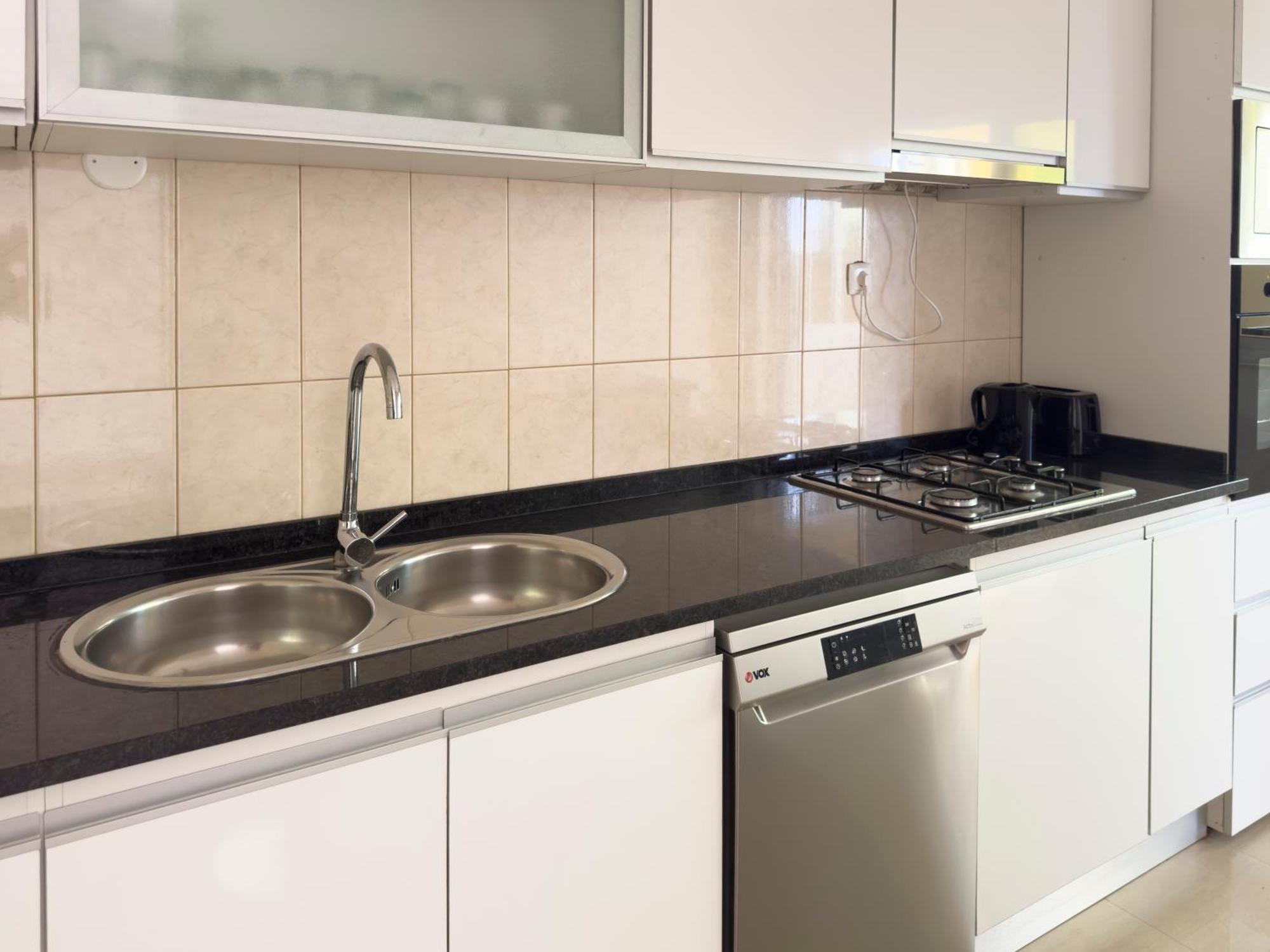 3 Bedroom Apt, Free Wifi & Ac, Cidadela - Lcgr ปรายา ภายนอก รูปภาพ