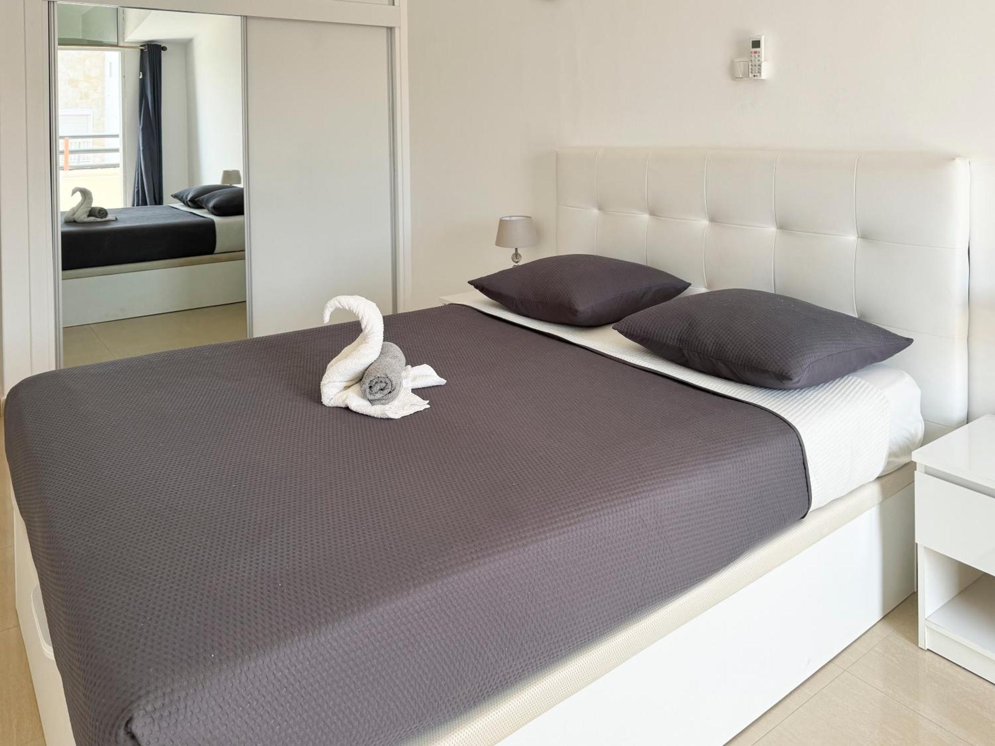 3 Bedroom Apt, Free Wifi & Ac, Cidadela - Lcgr ปรายา ภายนอก รูปภาพ