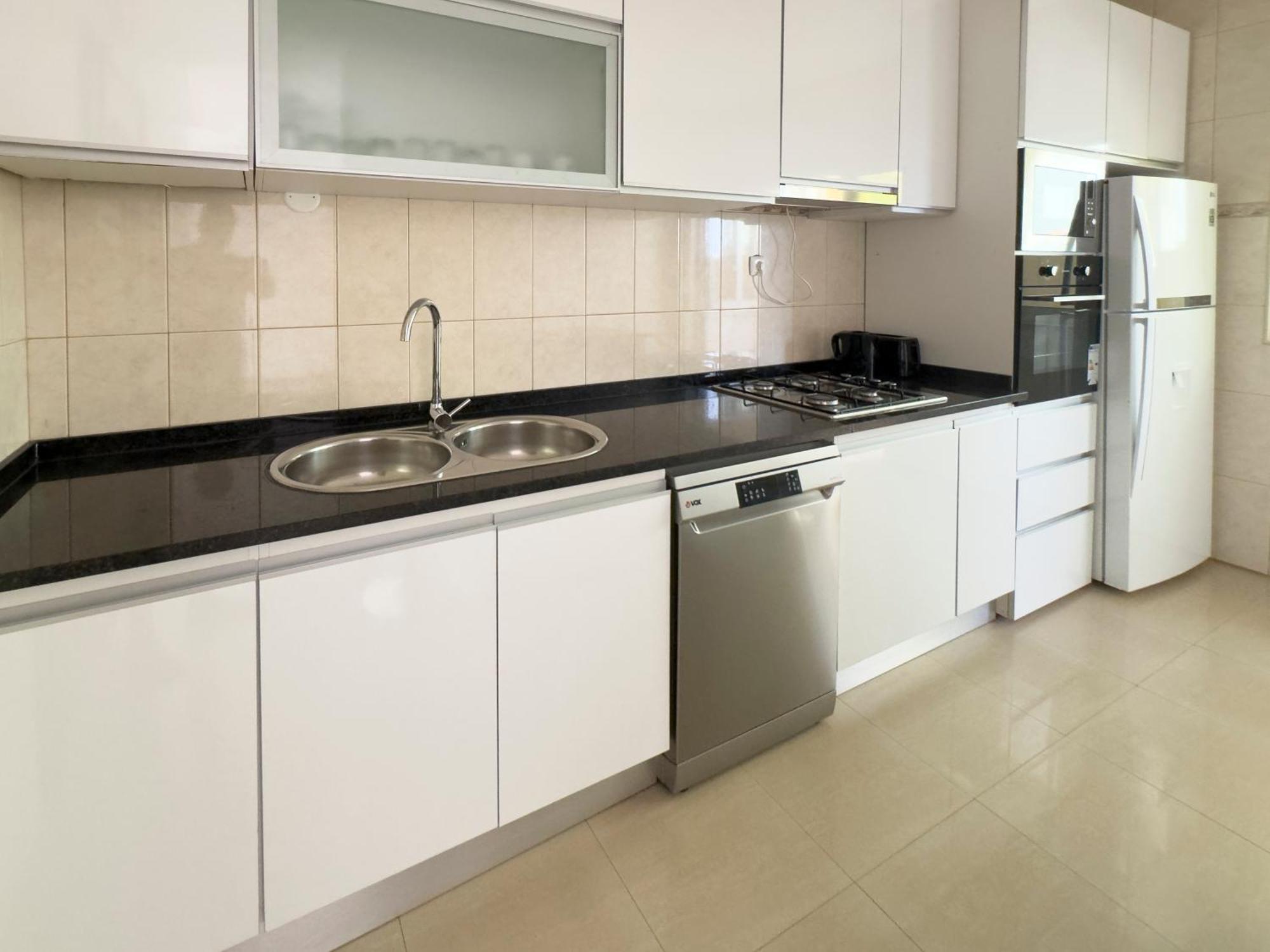3 Bedroom Apt, Free Wifi & Ac, Cidadela - Lcgr ปรายา ภายนอก รูปภาพ